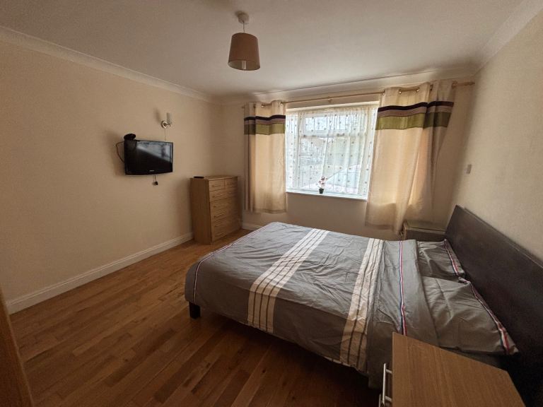 1 Bedroom flat in West London including bills