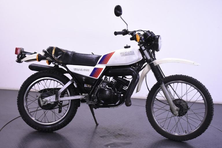 YAMAHA DT125MX 1981 JAP IMPORT 2-STROKE CLEAN ENDURO MATCHING NUMBERS *RUNS*