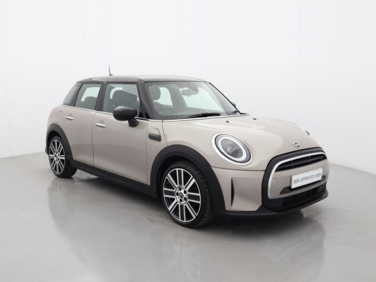 MINI HATCHBACK 1.5 Cooper Exclusive 5dr