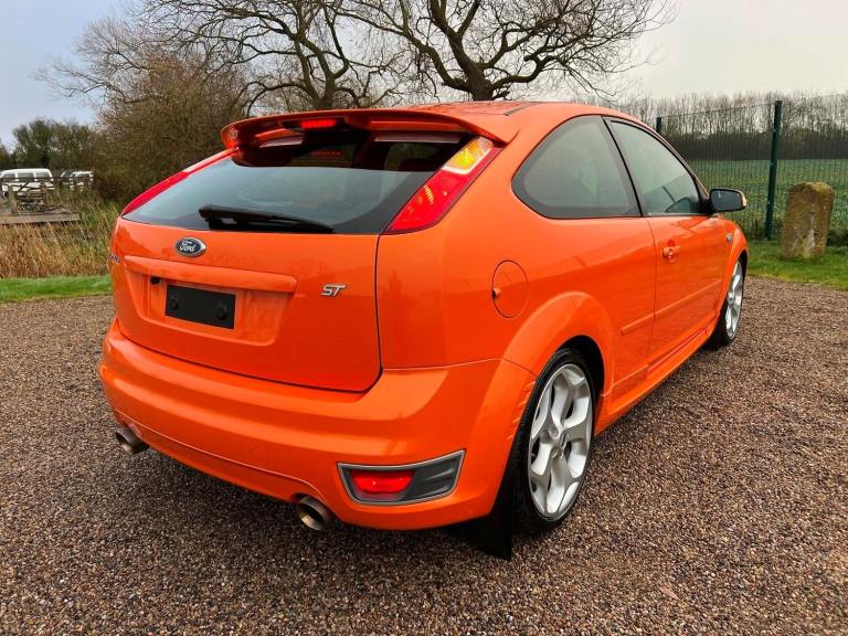 FORD FOCUS 2.5 ST * LOW MILEAGE * FRESH IMPORT *
