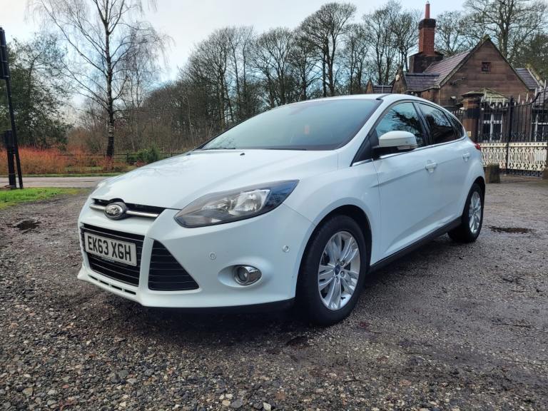 Ford, FOCUS, Titanium, Hatchback, 2013, Manual, 998 (cc), 5 doors,