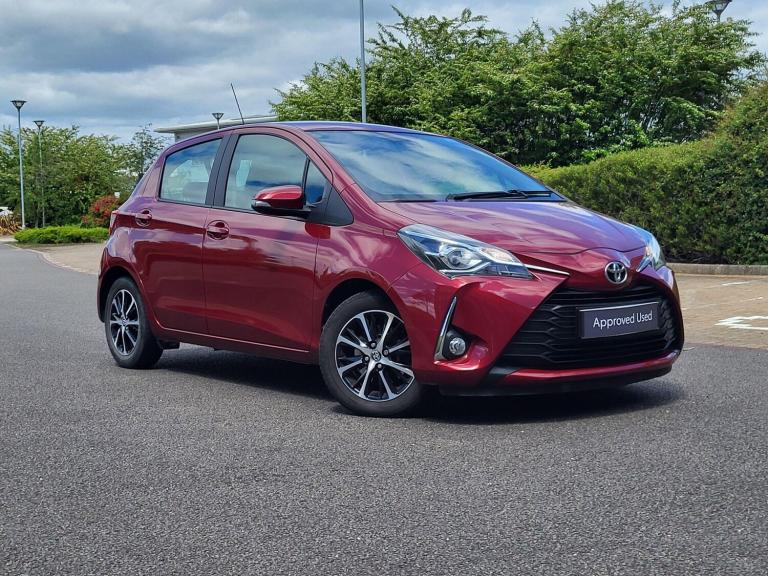 2019 Toyota Yaris 1.5 VVT-i Icon Tech 5dr CVT Hatchback Petrol Automatic