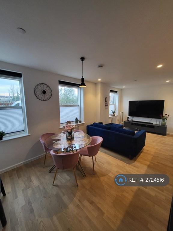 1 bedroom flat in Black Horse House, Hatfield, AL9 (1 bed) (#2724516)