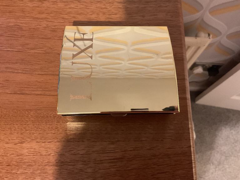 Avon luxe eyeshadow
