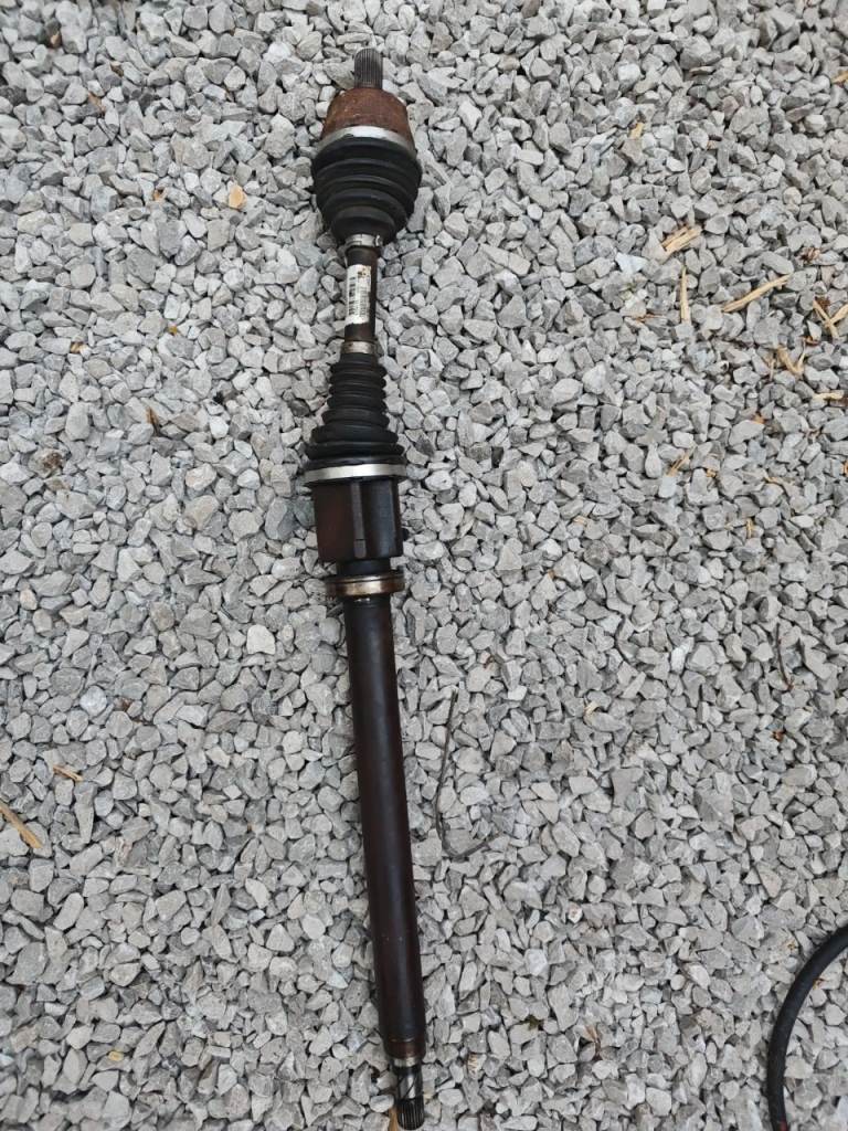 31280680 Front Transmission RH Volvo V40