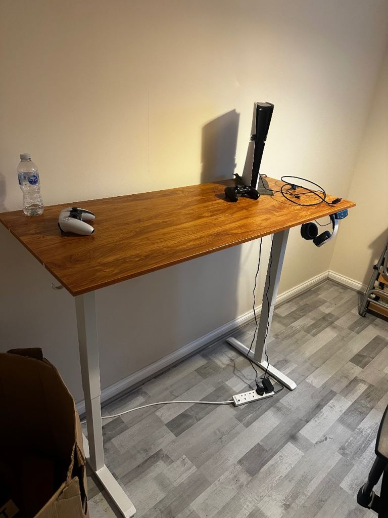 Standing desk 
