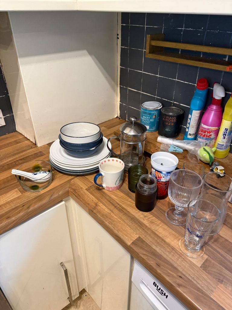 Miscellaneous kitchen things 