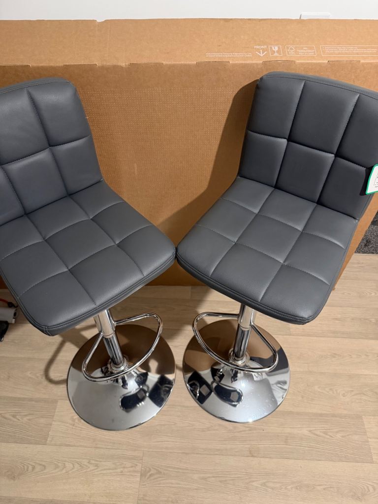 2x Bar Stools