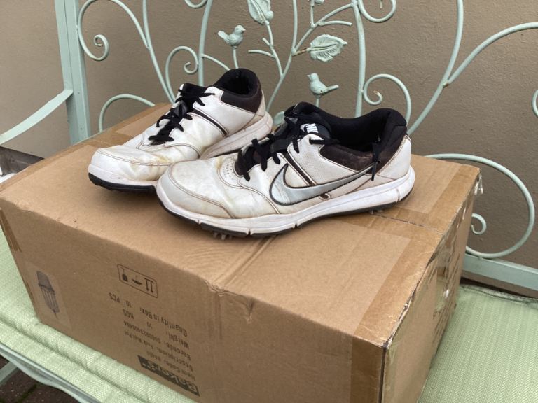   ** Mens Golf Shoe **