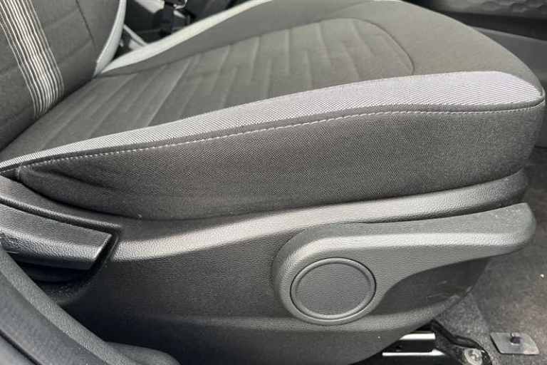 2025 Hyundai i10 1.0 Advance Hatchback 5dr Petrol Auto Euro 6 (s/s) (63 ps) Hatchback Petrol Auto...