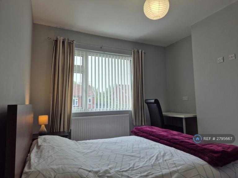 1 bedroom in Barnabas Avenue, Crewe, CW1 (#2795667)