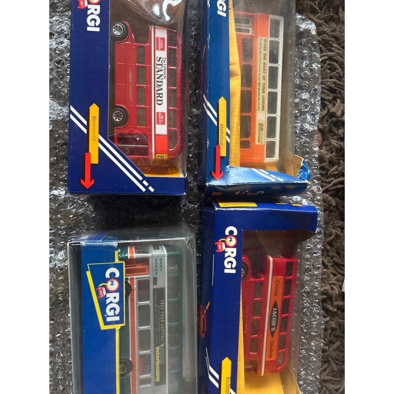 Corgi buses 