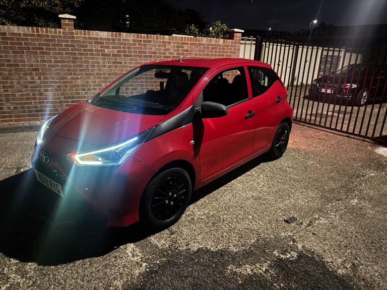 Toyota, AYGO, Hatchback, 2019, Manual, 998 (cc), 5 doors