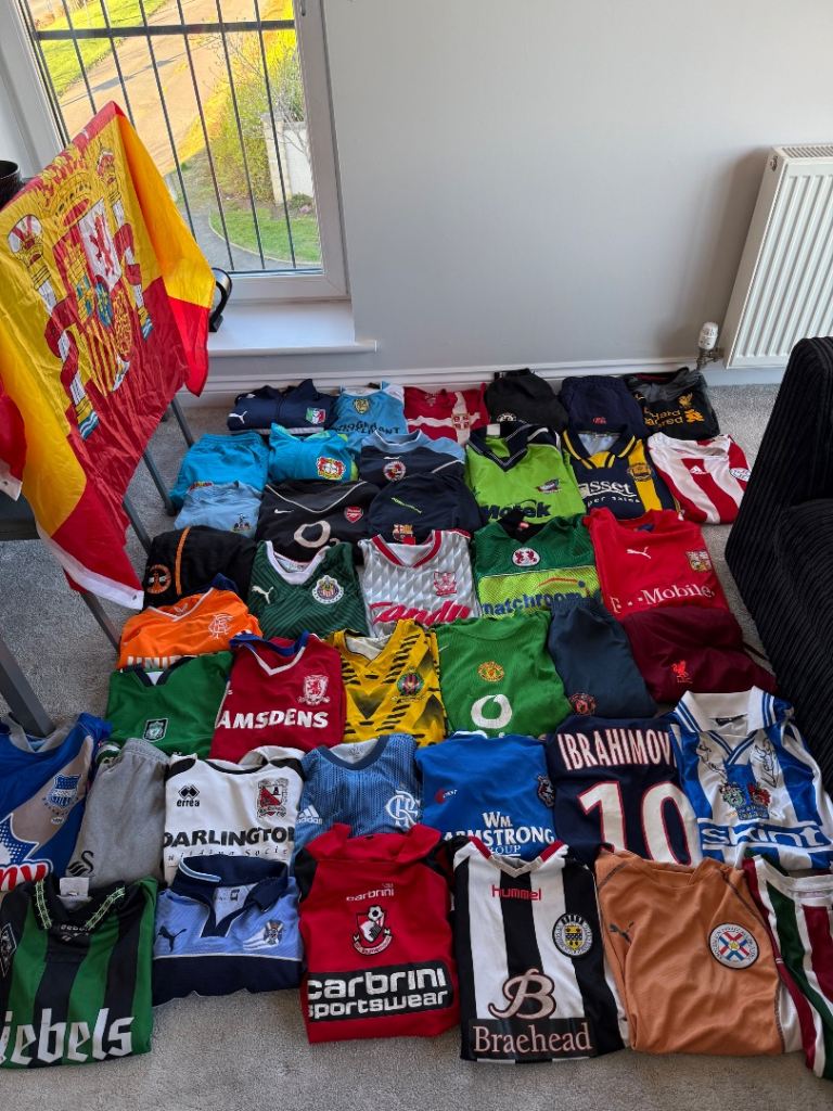 Authentic Vintage and Modern Football Shirts and Tracksuits - Read Description 