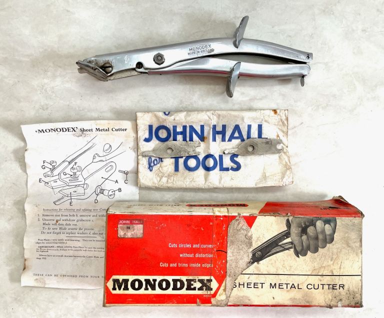 MONODEX Sheet Metal Nibbler Boxed, 2 Spare Blades and User Instructions