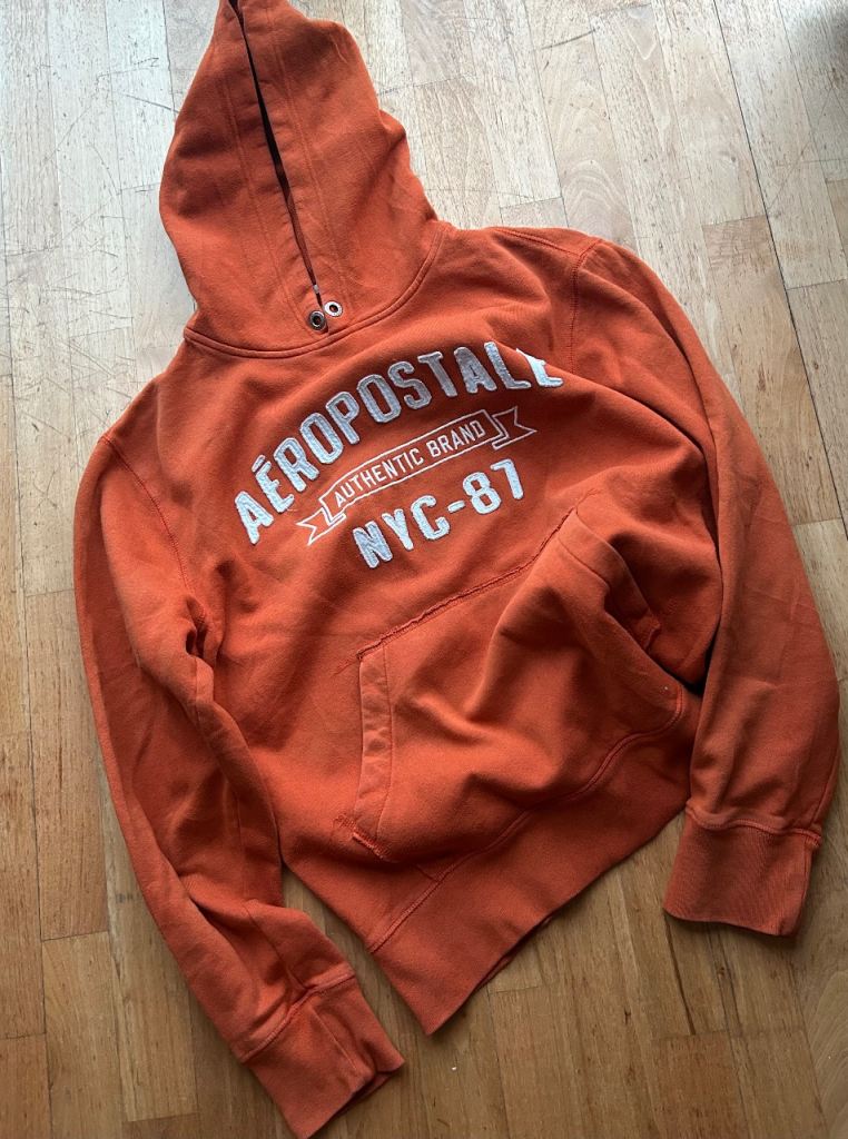Vintage Style Aéropostale "NYC-87" Graphic Hoodie in Terracotta