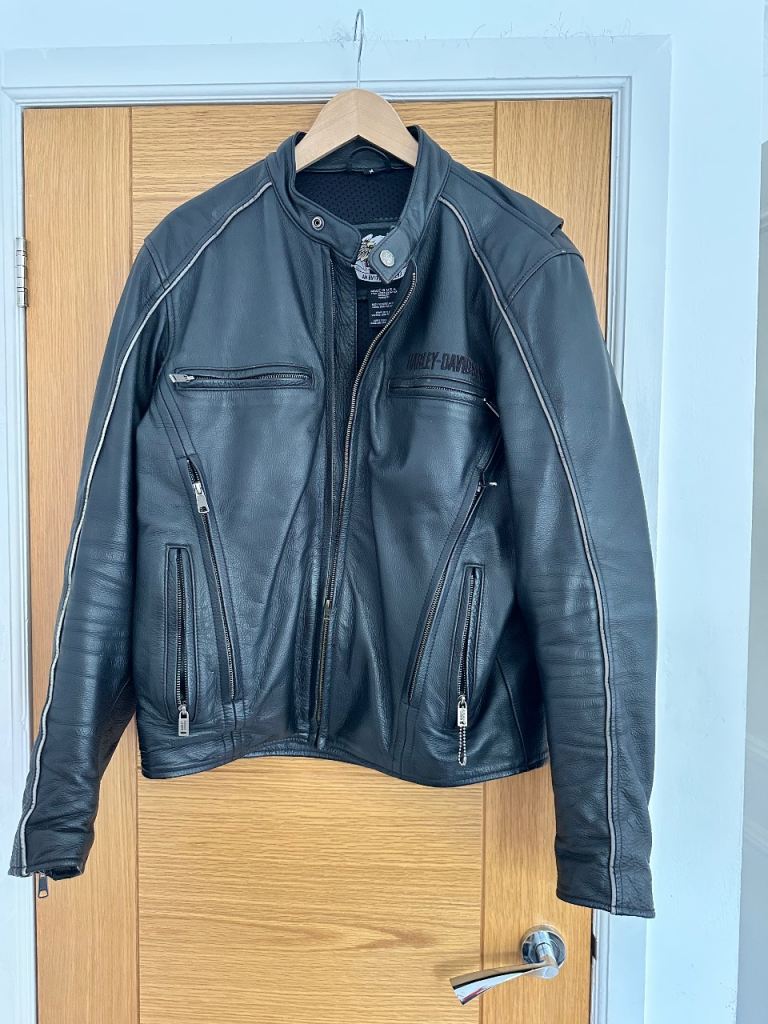Harley Davidson Leather biker jacket Medium 