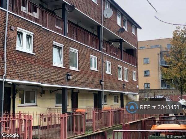 1 bedroom flat in Oxford Road, London, E15 (1 bed) (#3043458)