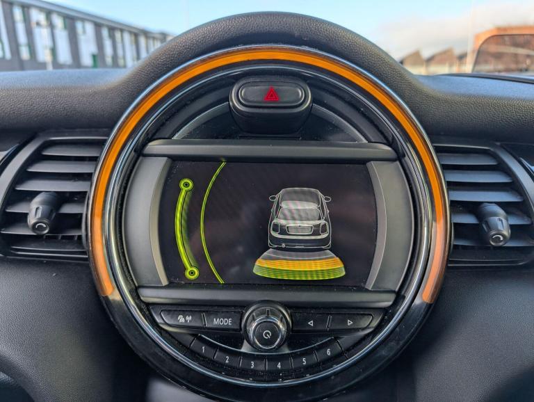 2015 MINI Hatch 1.5 Cooper D 3dr HATCHBACK DIESEL Manual