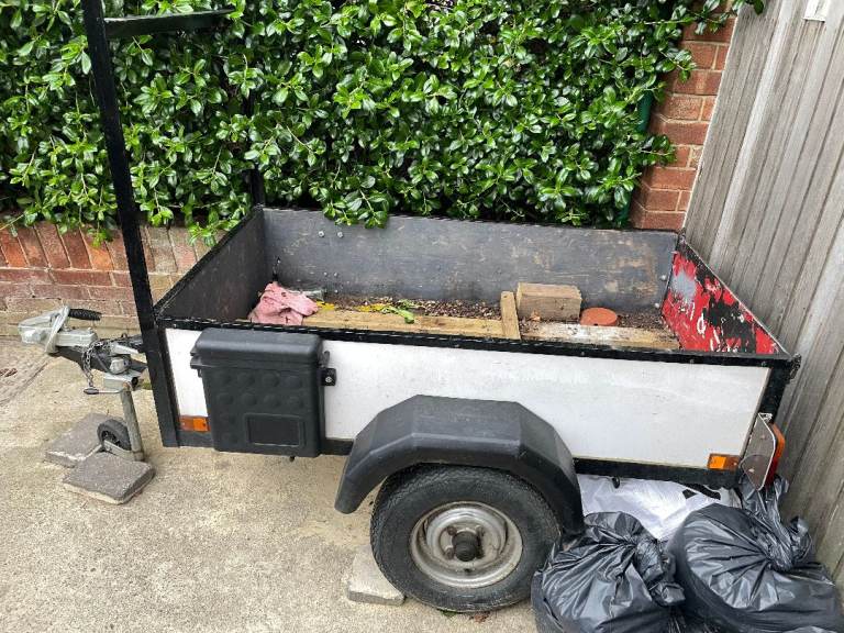 Car trailer