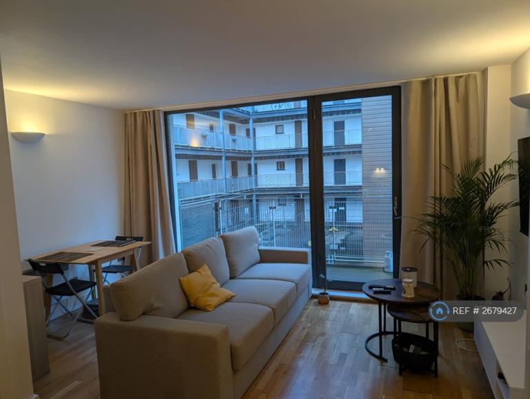 1 bedroom flat in Advent House, Manchester, M4 (1 bed) (#2679427)