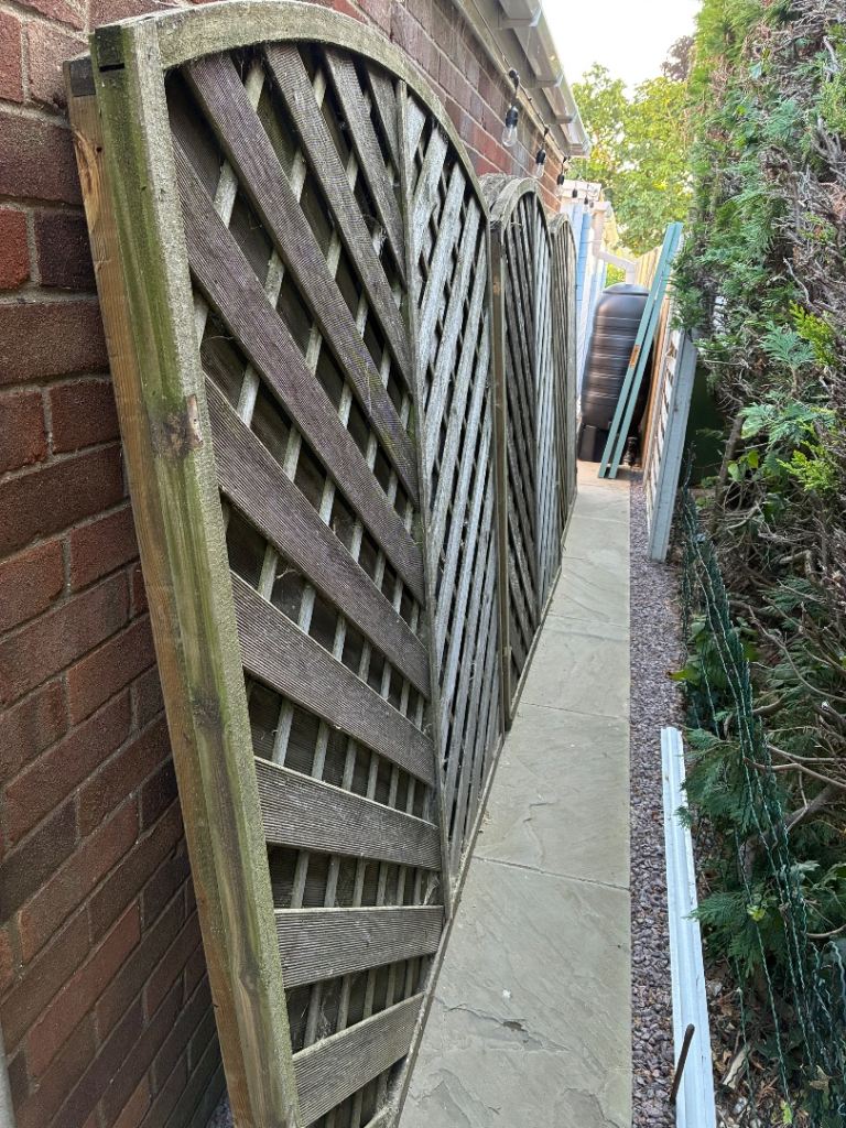 MILANO CURVED TOP FENCING PANELS