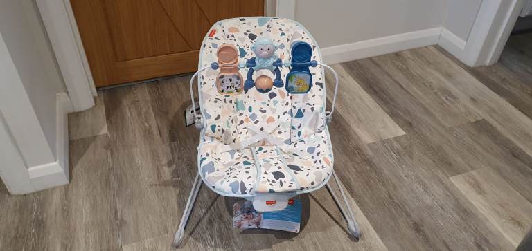Vibrating Bouncer Fisher Price