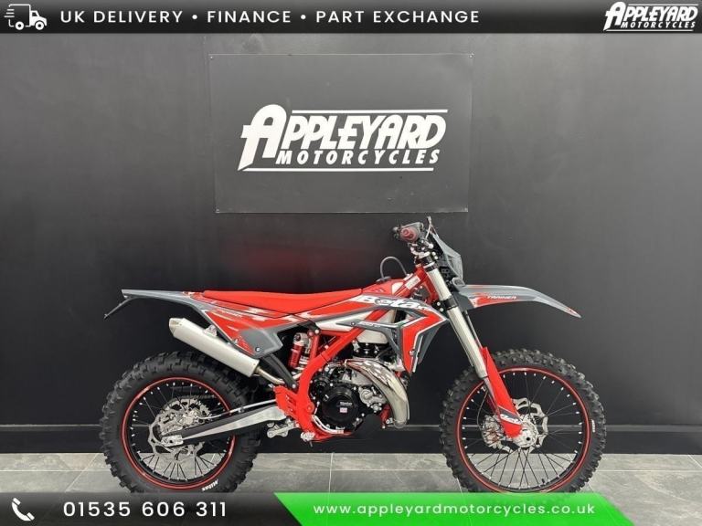 BETA X TRAINER 300 2026