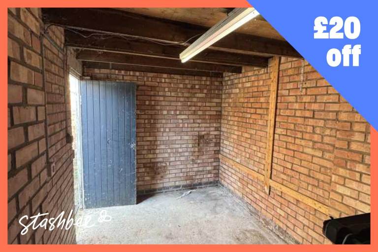Garage to rent in Leicester (LE5) | Stashbee