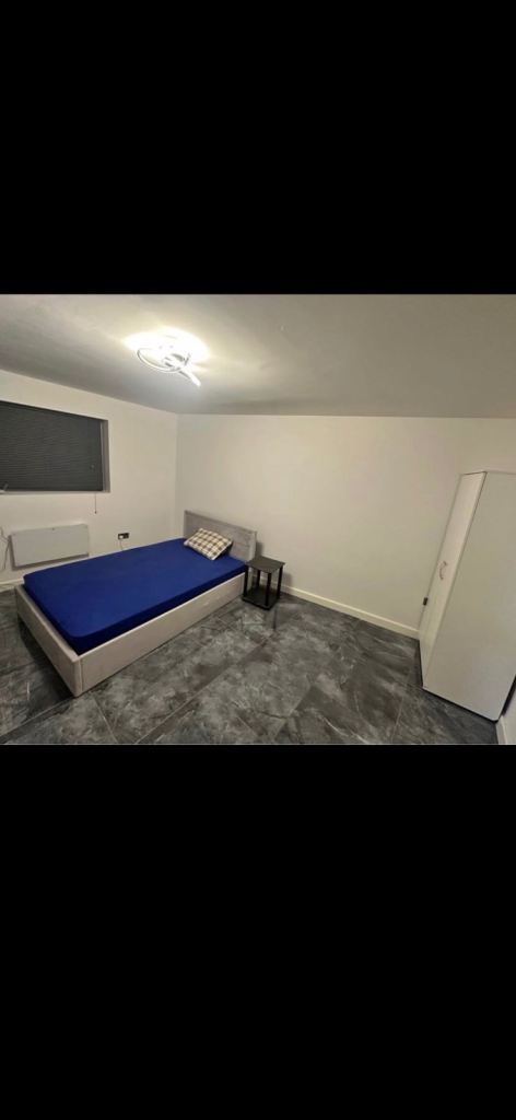 Room to let for single female.