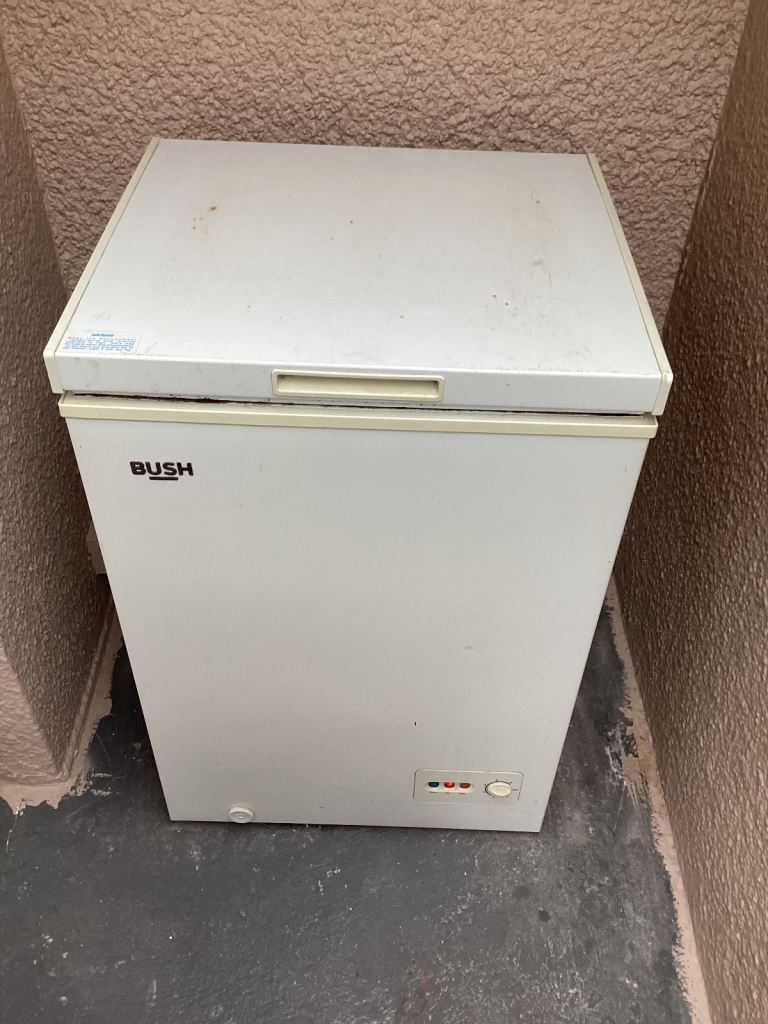 Bush Chest Freezer - White, Good Condition