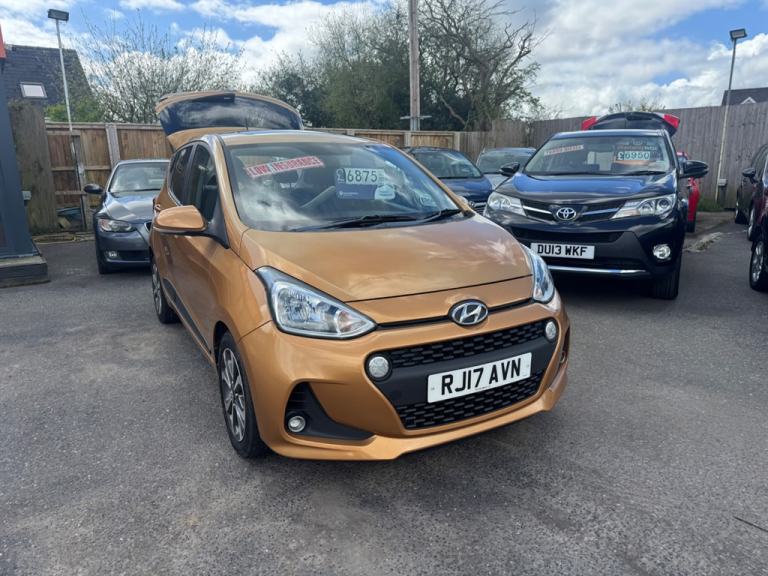 2017 Hyundai i10 PREMIUM SE 1.2i PETROL 5DR Hatchback Petrol Manual