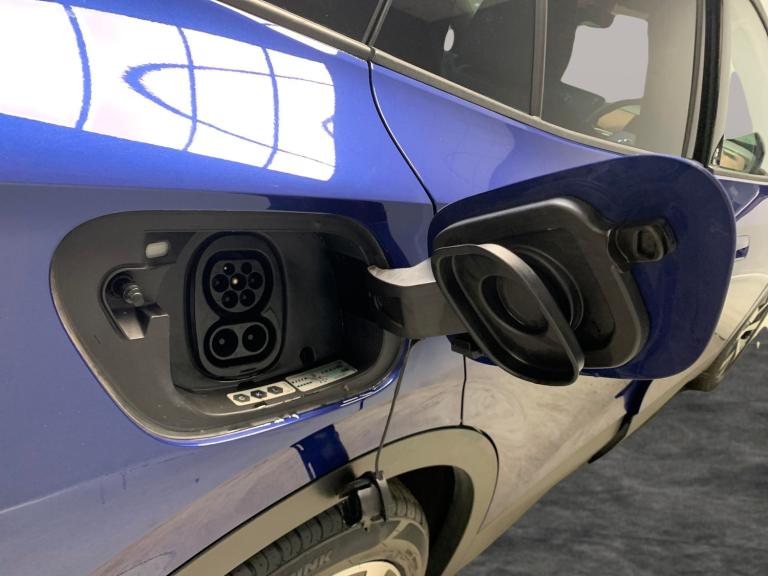 2022 Volkswagen ID.4 Pro Performance 77kWh Family SUV 5dr Electric Auto (204 ps) - HEATED STEERI ...