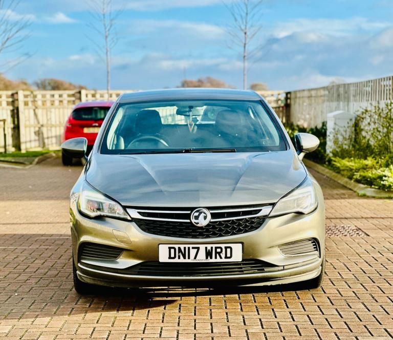 2017 Vauxhall Astra 1.4i 16V Design 5dr HATCHBACK PETROL Manual