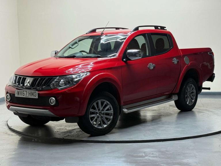 2017 Mitsubishi L200 2.4 L200 Barbarian DI-D 4WD Pickup Diesel Manual