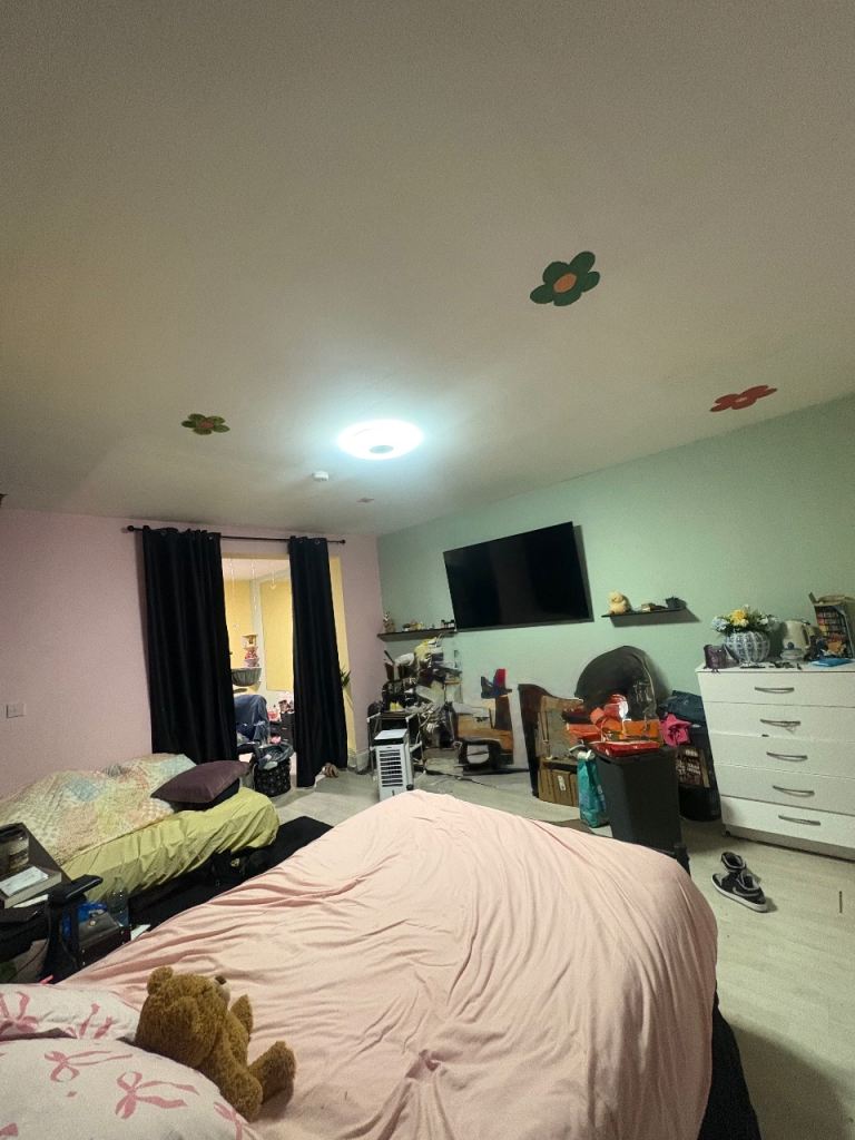 Big one bedroom with bathroom 