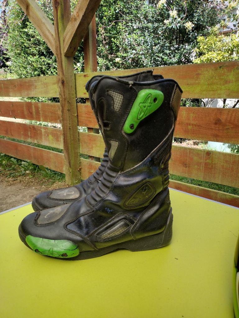 Akito motorbike boots