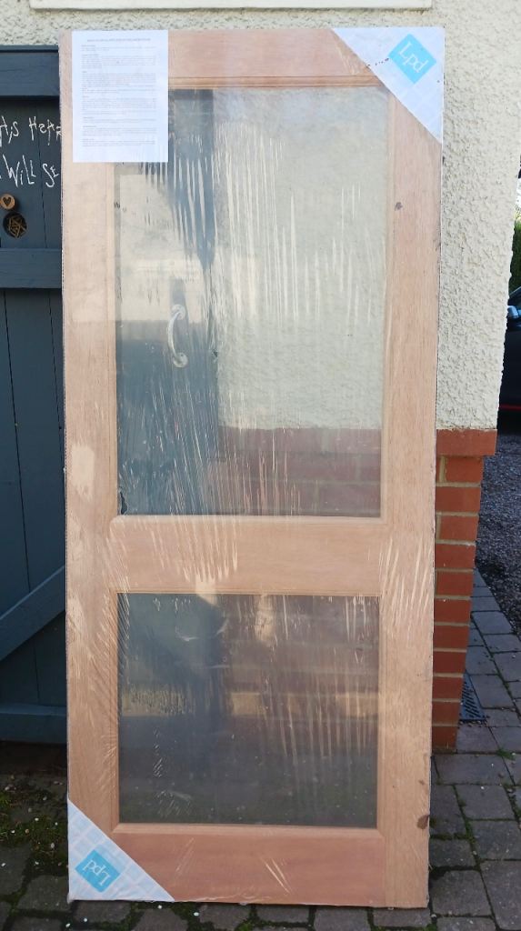 Door and architrave 
