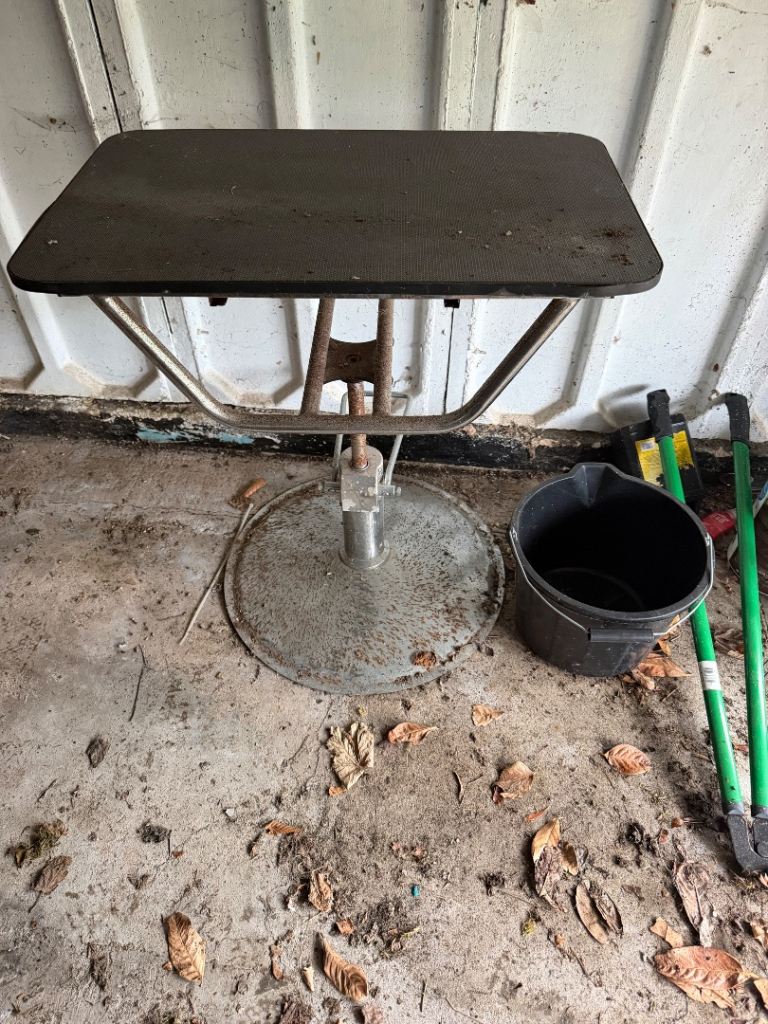 🐾 **Professional Dog Grooming Table – Heavy Duty**