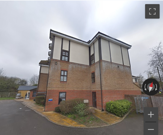 SELF CONTAINED STUDIO / DSS INCLUDING PIP ACCEPTED/ NEWLY REFURBISHED