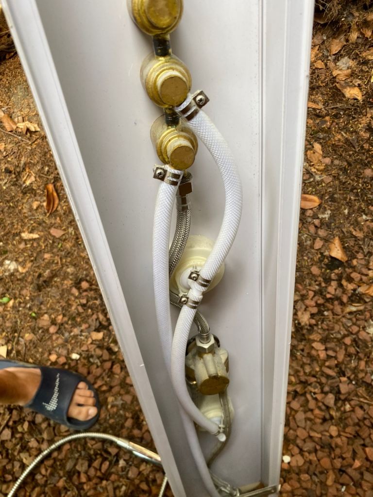 Thermostatic shower tower twin head 