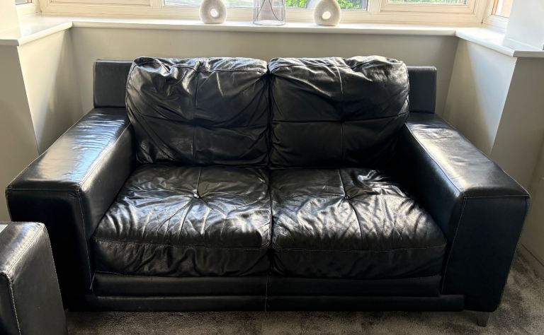 FREE TO COLLECT- Black Leather 2 and 3 seater sofa, good condition. 