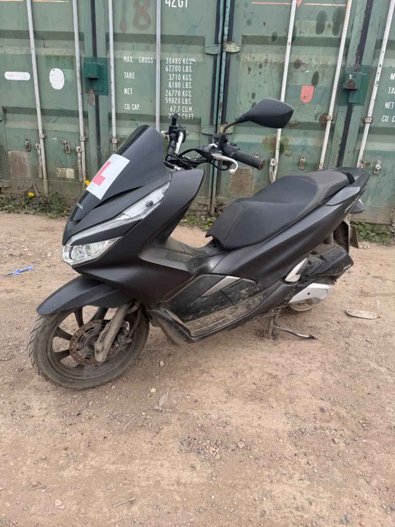 2017 Honda Pcx 125cc fresh MOT 2027 READY TO GO 
