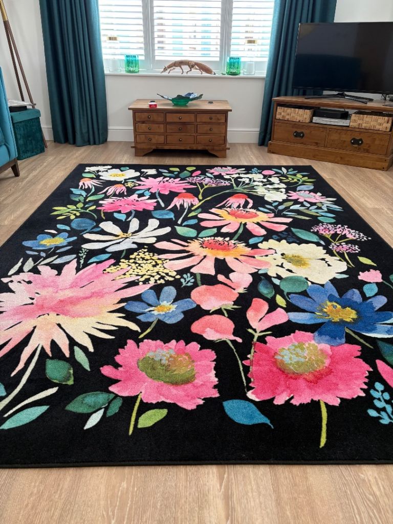 Bluebellgray Zinnia large rug