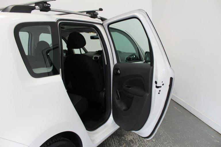 CITROEN C3 PICASSO 1.6 HDi Selection Euro 5 5dr 2015