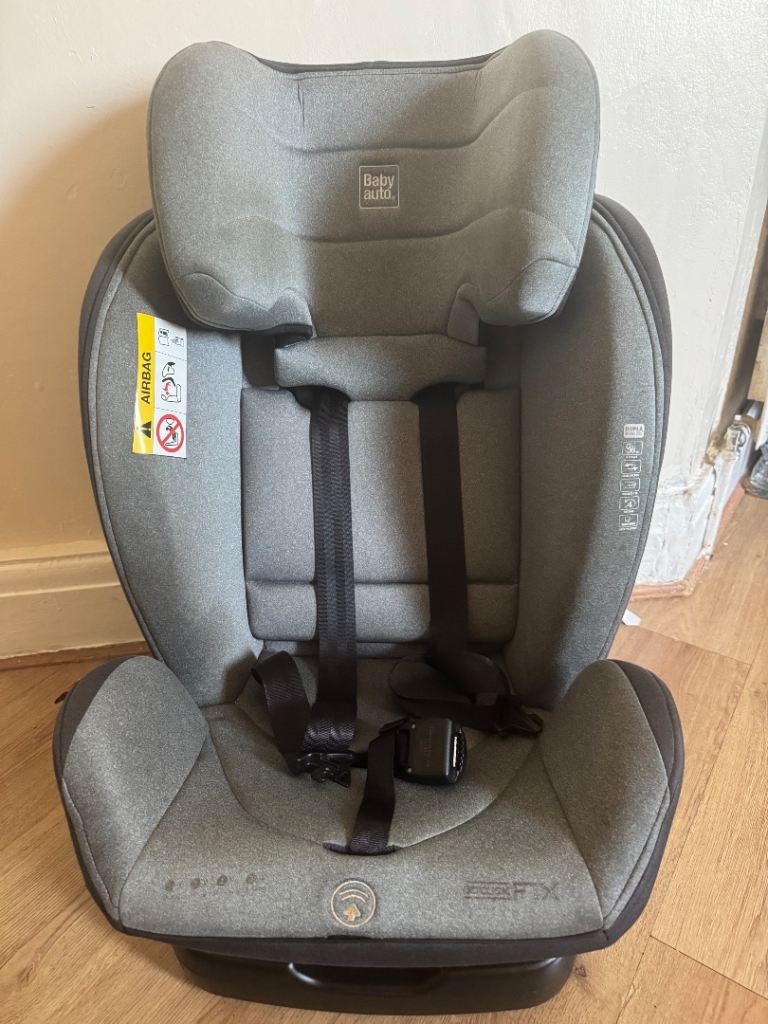 Car seat with isofix 