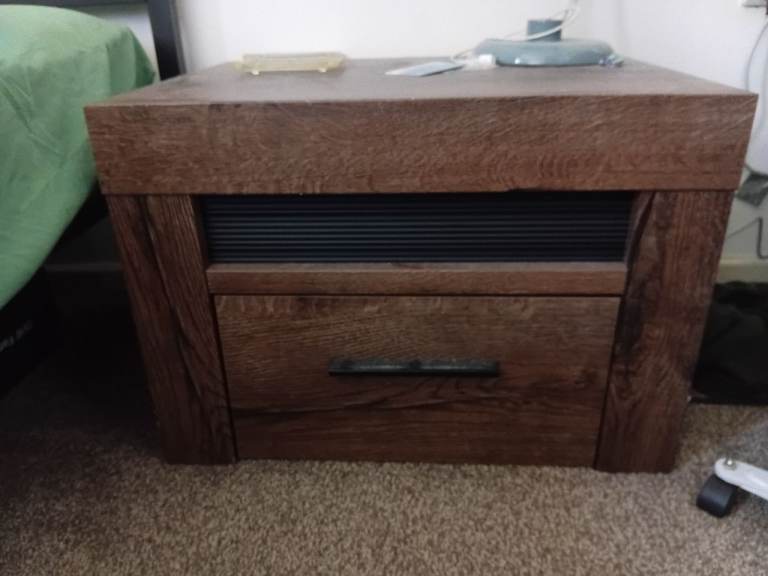 Sturdy Wooden Bedside Table with Drawer – Excellent Condition