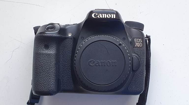Canon 70D DSLR camera