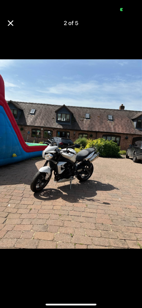 Triumph, STREET, 2012, 675 (cc)
