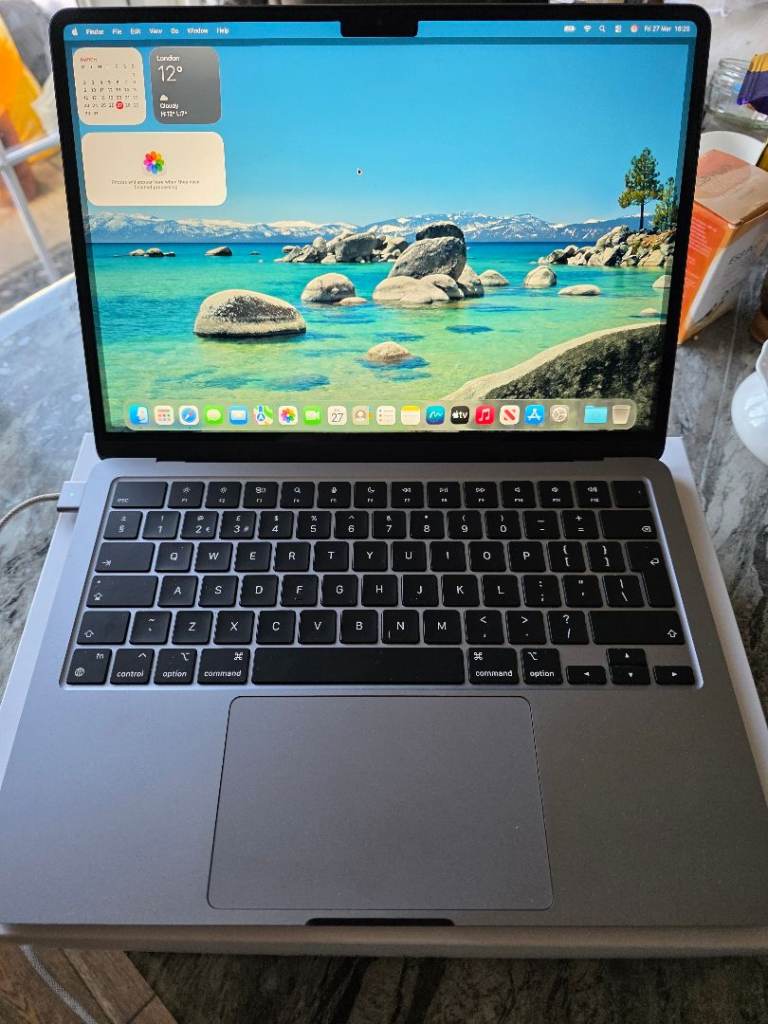 Apple MacBook Air M3 2024 256GB – Space Grey, As Good As New